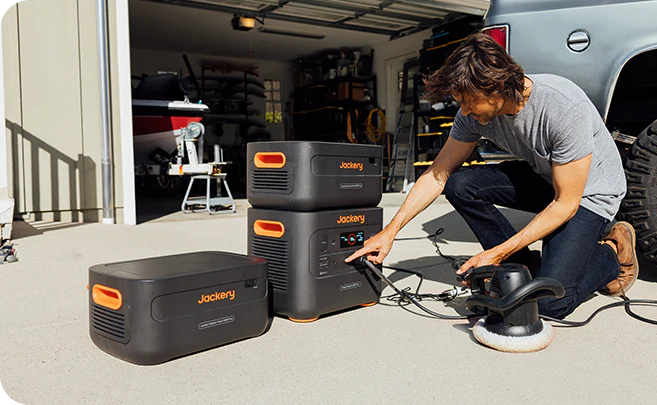 Jackery Explorer 2000 Plus
